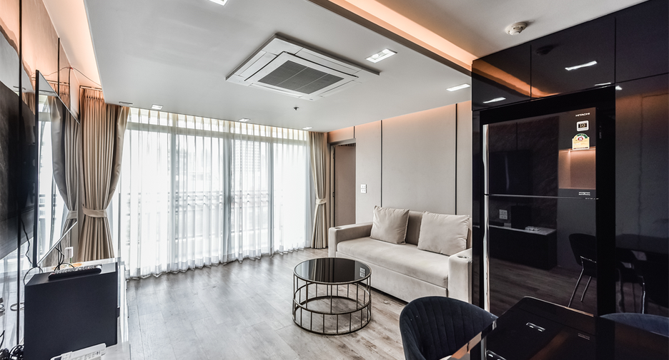 For sale 2 ベッドルーム condo in Sathon, Bangkok
