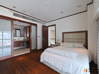 For sale 3 ベッドルーム condo in Khlong Toei, Bangkok