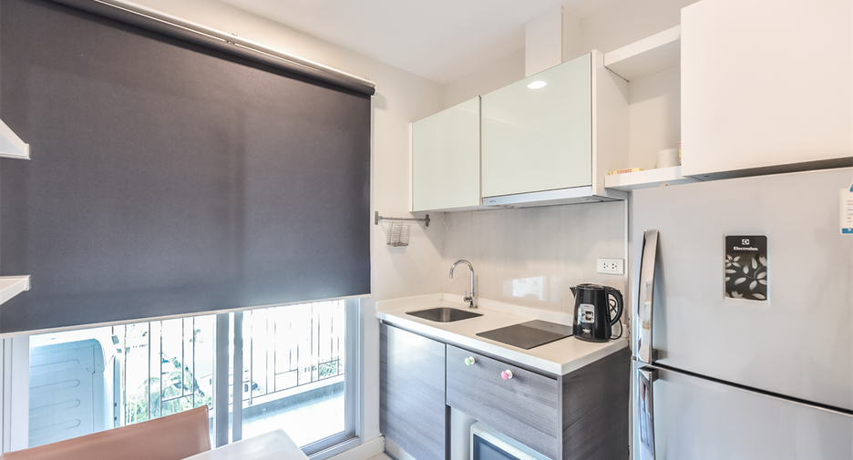 For sale 1 bed condo in Sathon, Bangkok