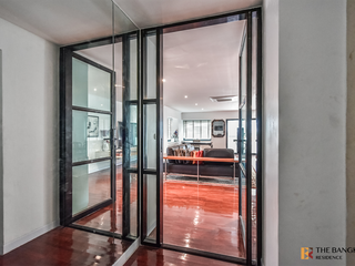 For sale 2 bedrooms condo in Pathum Wan, Bangkok