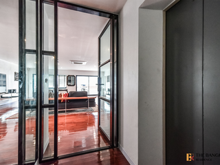 For sale 2 bedrooms condo in Pathum Wan, Bangkok