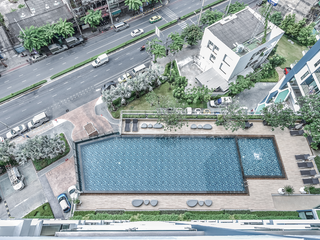 À vendre 1 chambre condo à Khlong San, Bangkok