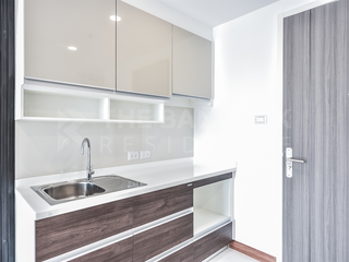 À vendre 1 chambre condo à Khlong San, Bangkok