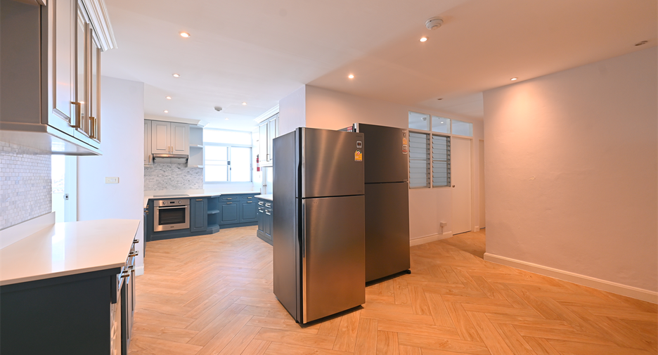 Condo en venta de 4 habitaciones en Watthana, Bangkok