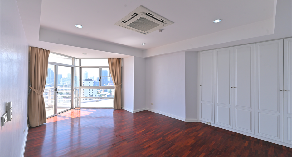 Condo en venta de 4 habitaciones en Watthana, Bangkok
