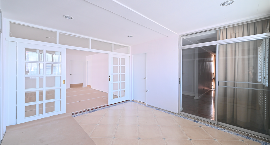 Condo en venta de 4 habitaciones en Watthana, Bangkok