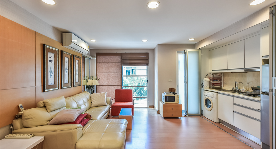 For sale 2 bedrooms condo in Bang Rak, Bangkok