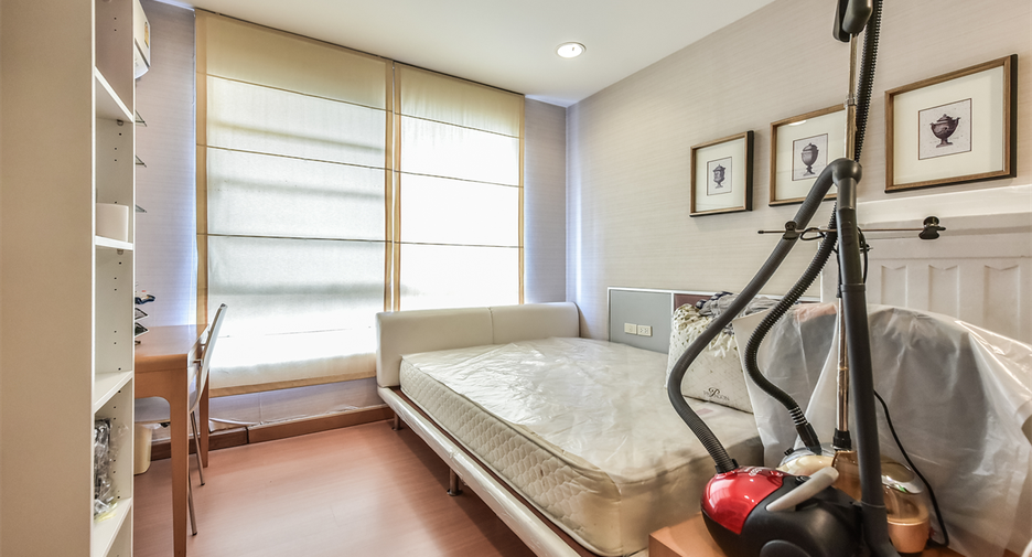 For sale 2 bedrooms condo in Bang Rak, Bangkok