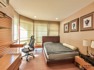 Condo en venta de 2 habitaciones en Bang Rak, Bangkok