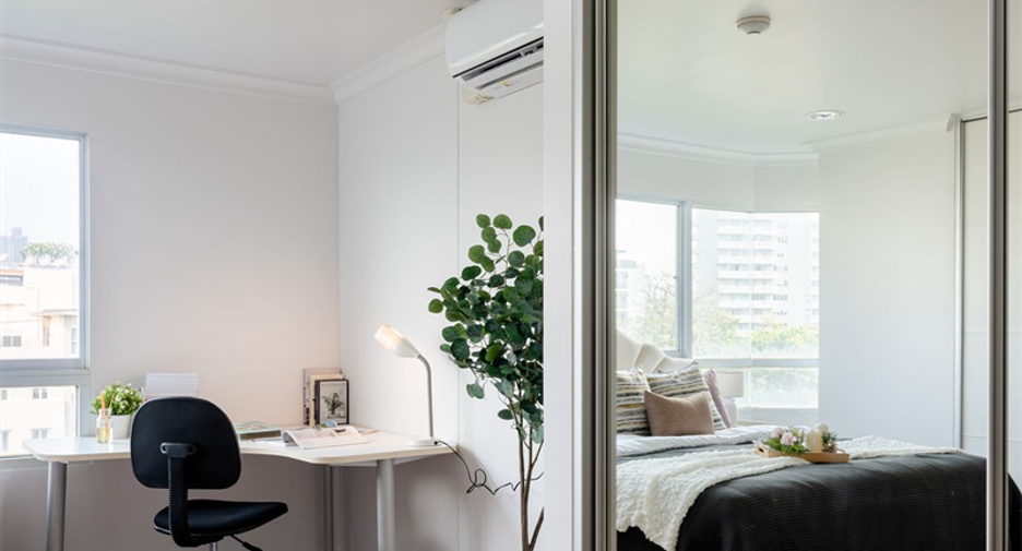 Wohnung zum Kauf mit 2 Zimmer in Watthana, Bangkok