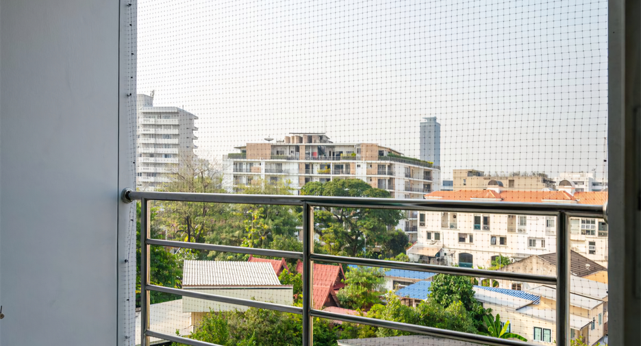 Wohnung zum Kauf mit 2 Zimmer in Watthana, Bangkok