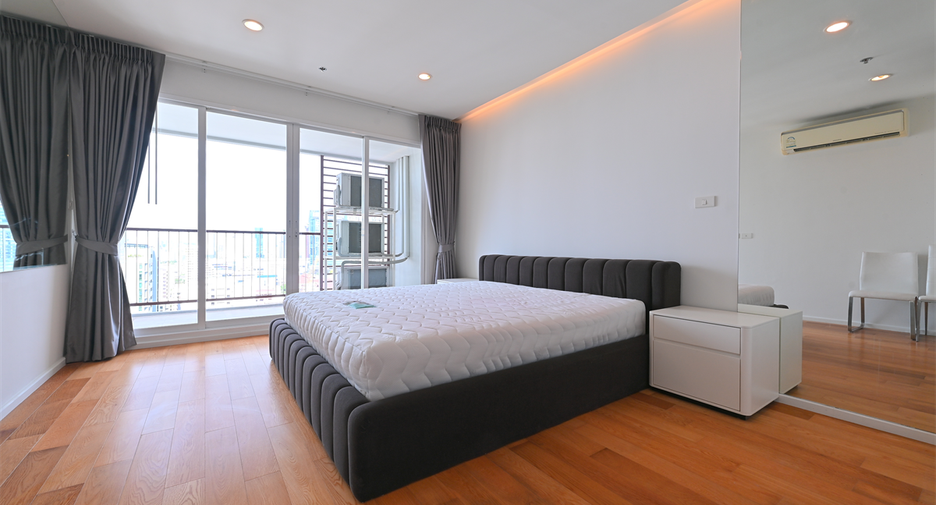 À vendre 3 chambres condo à Watthana, Bangkok