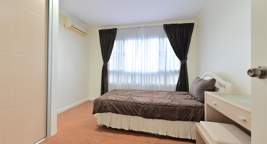 Condo en venta de 2 habitaciones en Khlong Toei, Bangkok