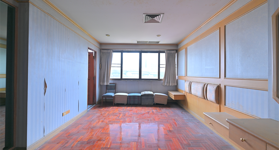 Wohnung zum Kauf mit 3 Zimmer in Khlong Toei, Bangkok