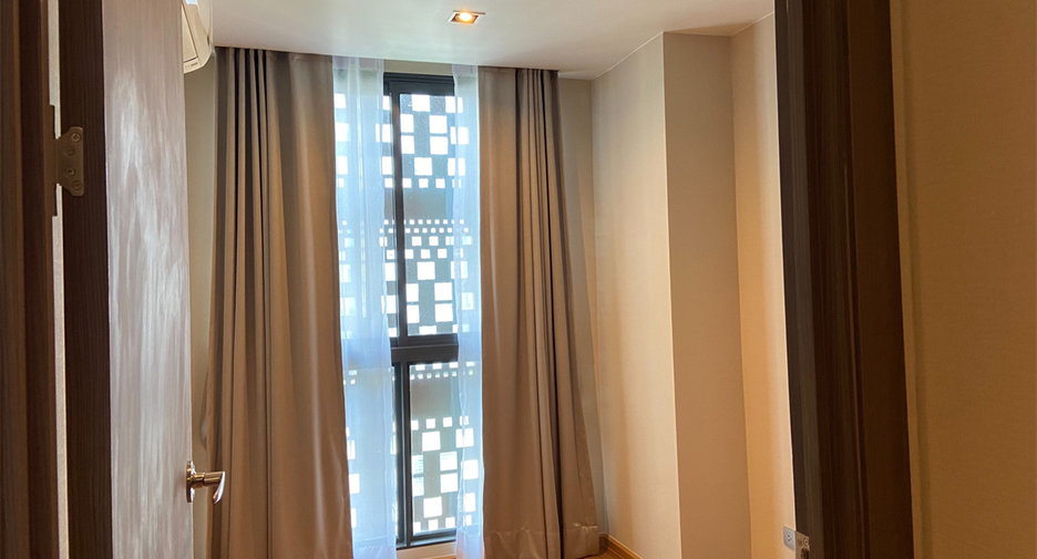 À vendre 2 chambres condo à Bang Rak, Bangkok