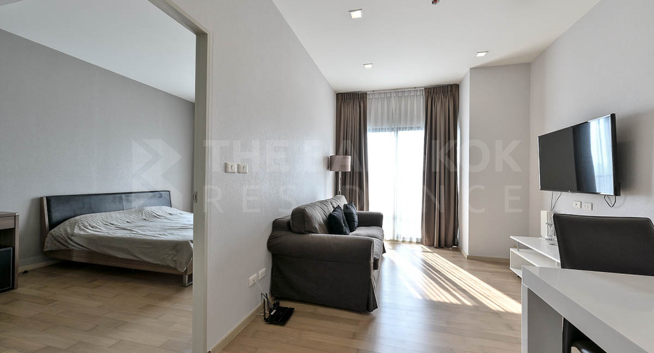 For sale 1 bed condo in Khlong Toei, Bangkok