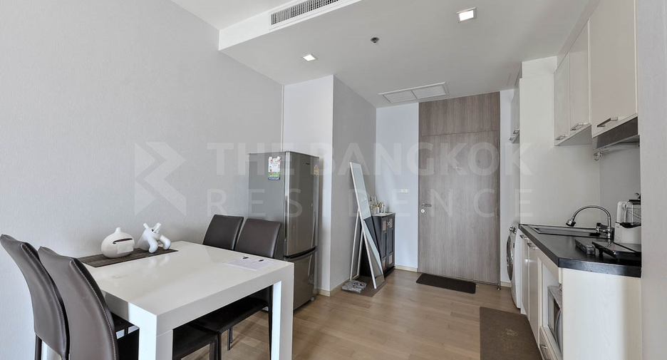 For sale 1 bed condo in Khlong Toei, Bangkok