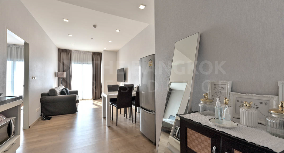 For sale 1 bed condo in Khlong Toei, Bangkok