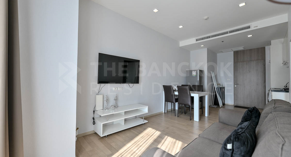 For sale 1 bed condo in Khlong Toei, Bangkok