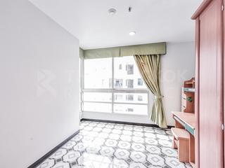 For sale 4 bedrooms condo in Sathon, Bangkok