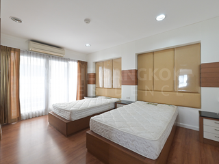 Wohnung zum Kauf mit 2 Zimmer in Watthana, Bangkok