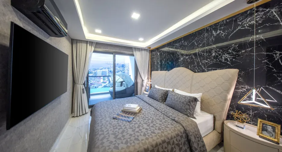 For sale 3 bedrooms condo in South Pattaya, Pattaya