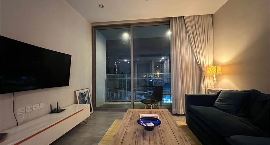 For sale 2 bedrooms condo in Khlong Toei, Bangkok