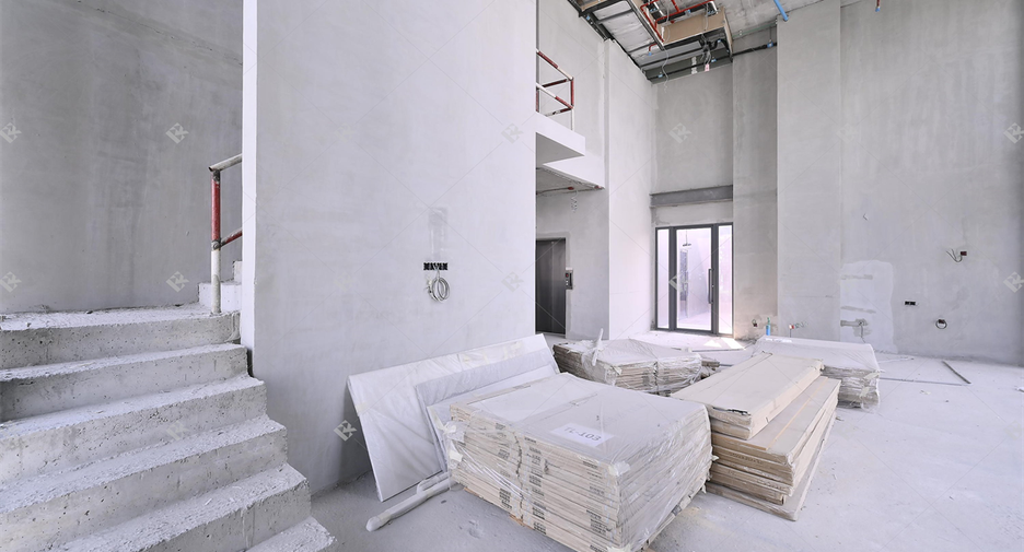 Wohnung zum Kauf mit 1 Zimmer in Khlong Toei, Bangkok