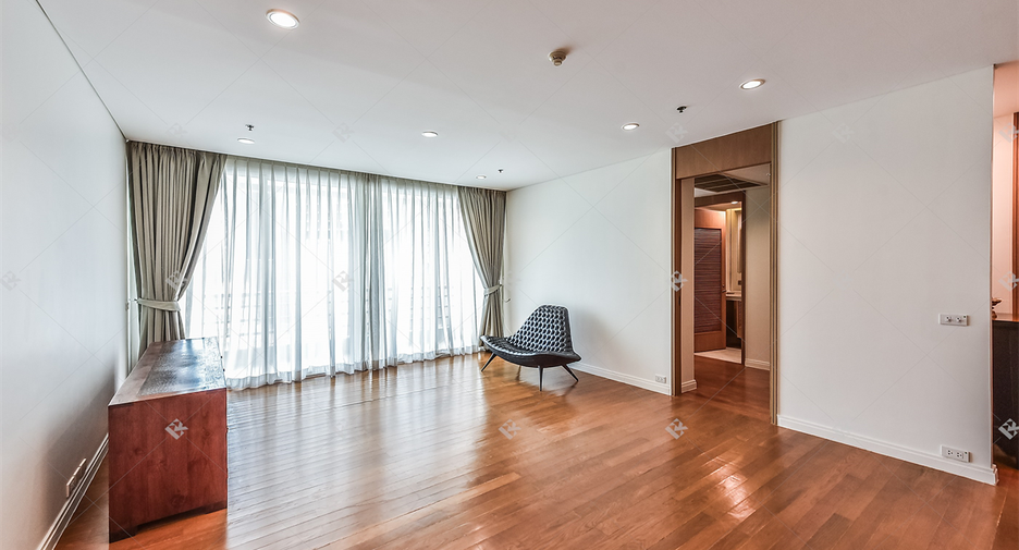 Condo en venta de 3 habitaciones en Sathon, Bangkok