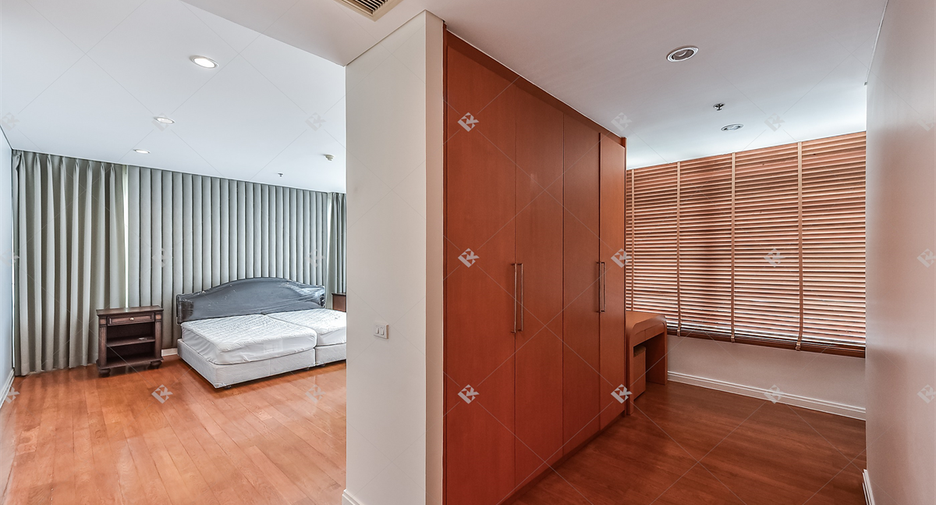 Condo en venta de 3 habitaciones en Sathon, Bangkok