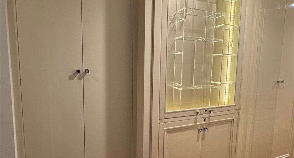 For sale 4 bedrooms condo in Sathon, Bangkok