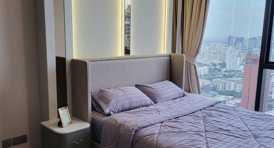 À vendre 2 chambres condo à Khlong Toei, Bangkok