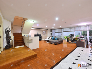 For sale 4 bedrooms condo in Khlong Toei, Bangkok