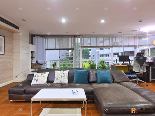 For sale 4 bedrooms condo in Khlong Toei, Bangkok