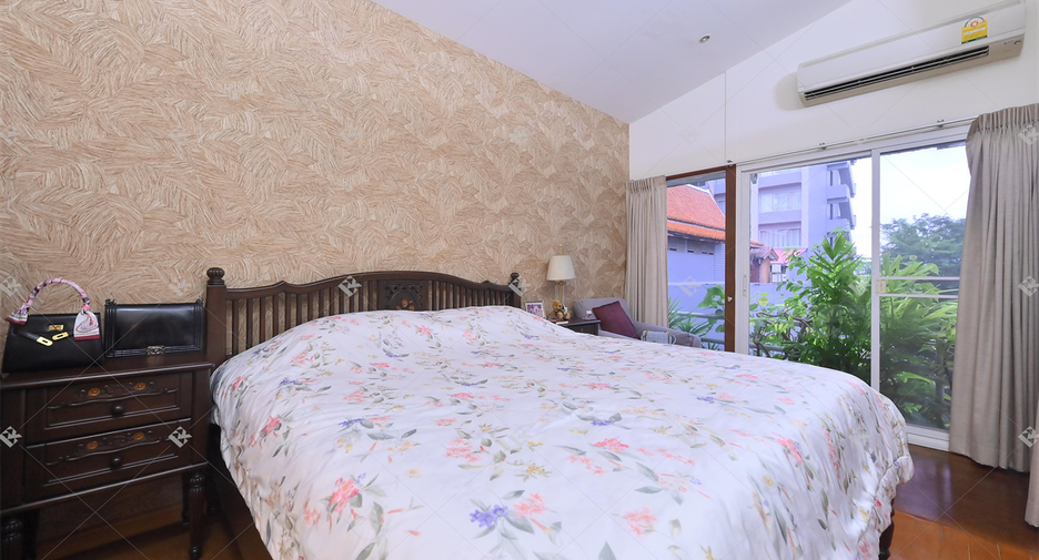 Wohnung zum Kauf mit 4 Zimmer in Khlong Toei, Bangkok