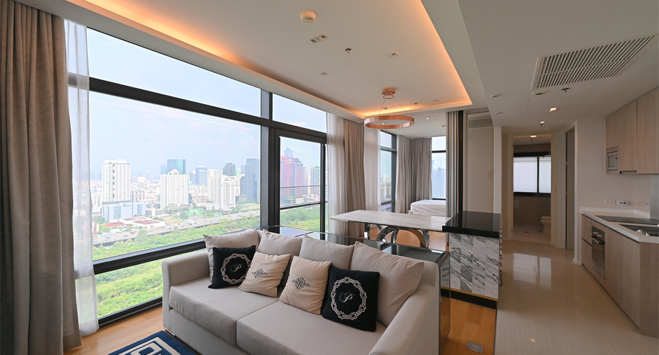 For sale 3 bedrooms condo in Watthana, Bangkok
