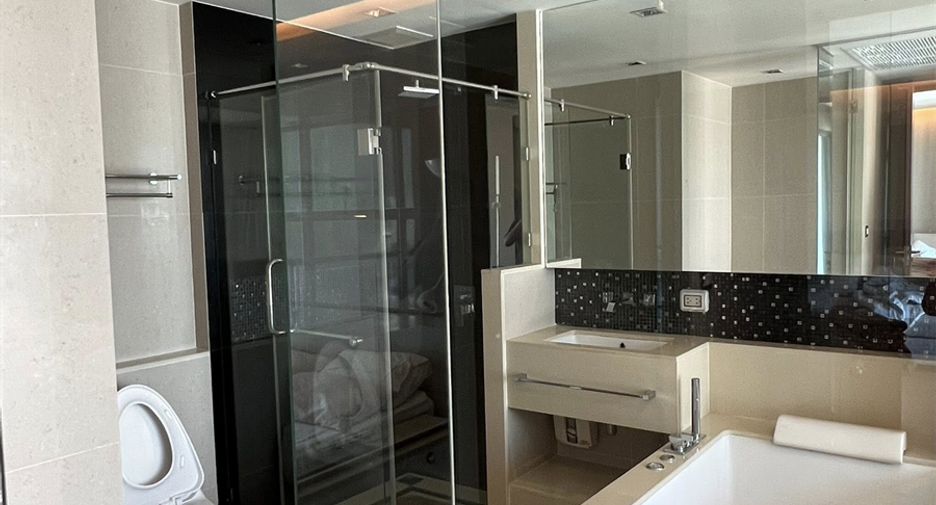 Wohnung zum Kauf mit 2 Zimmer in Sathon, Bangkok