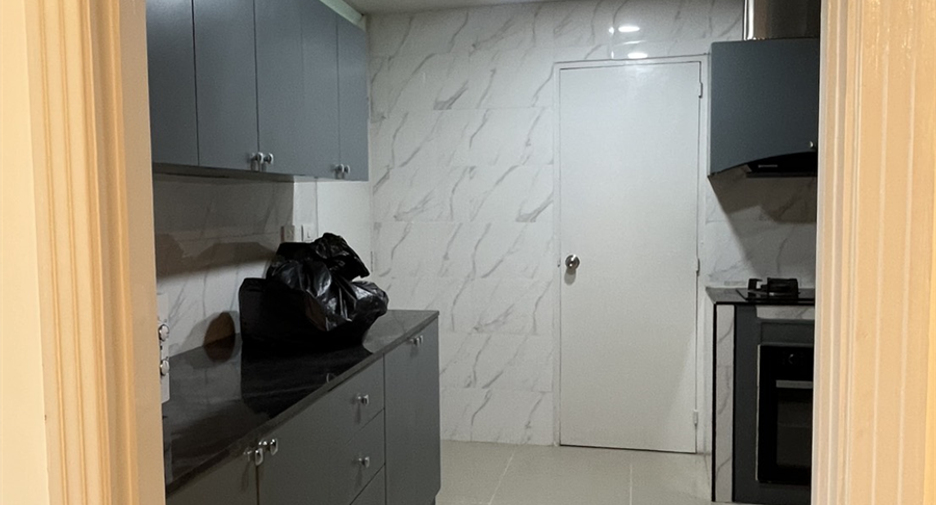 Wohnung zum Kauf mit 3 Zimmer in Khlong Toei, Bangkok