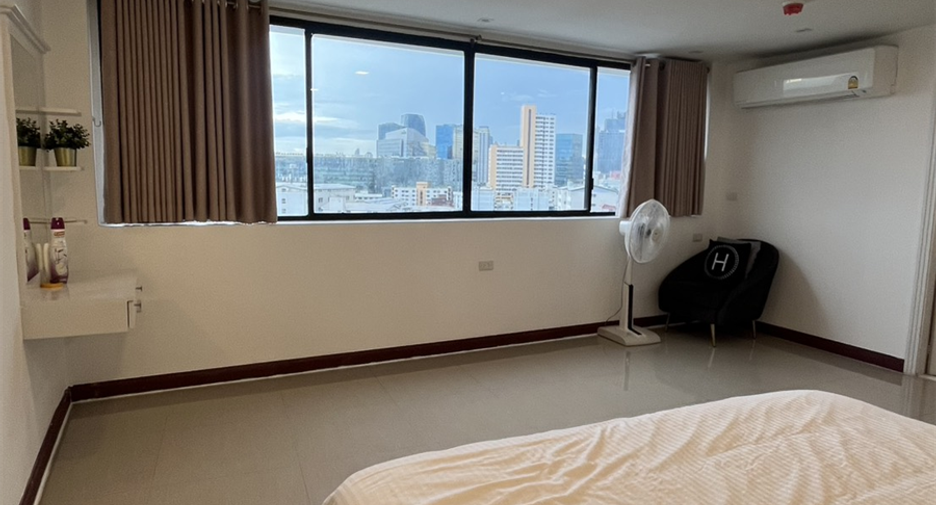 Wohnung zum Kauf mit 3 Zimmer in Khlong Toei, Bangkok