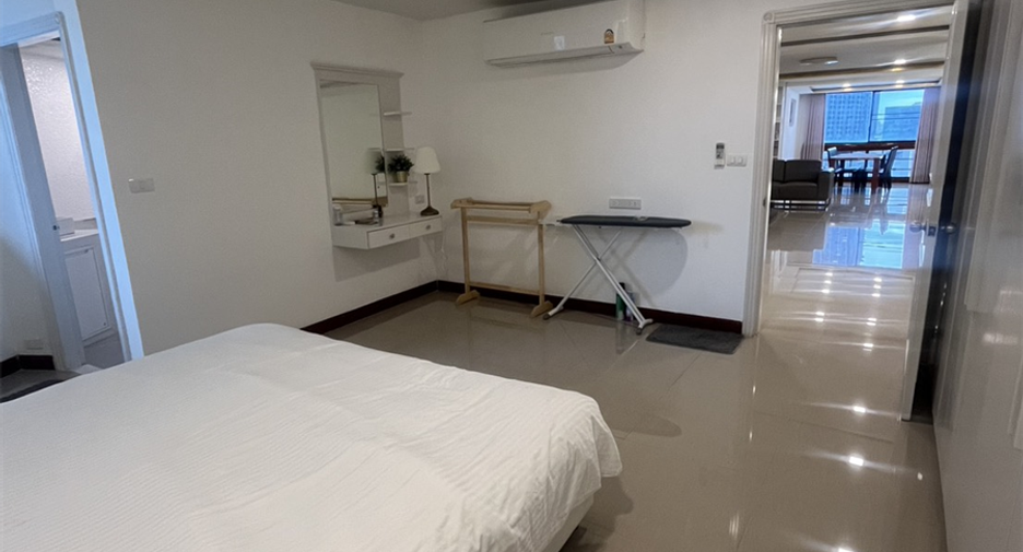 Wohnung zum Kauf mit 3 Zimmer in Khlong Toei, Bangkok