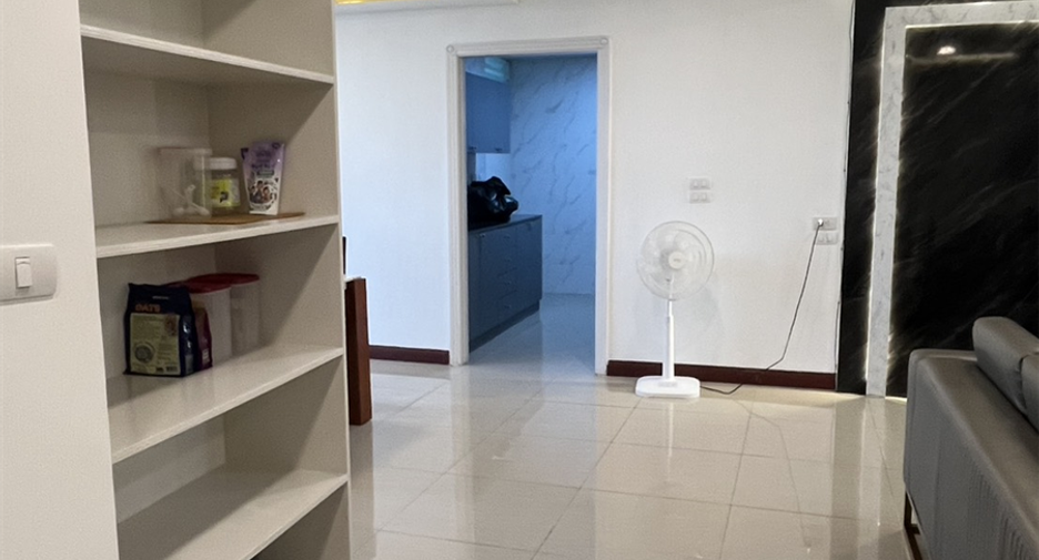 Wohnung zum Kauf mit 3 Zimmer in Khlong Toei, Bangkok