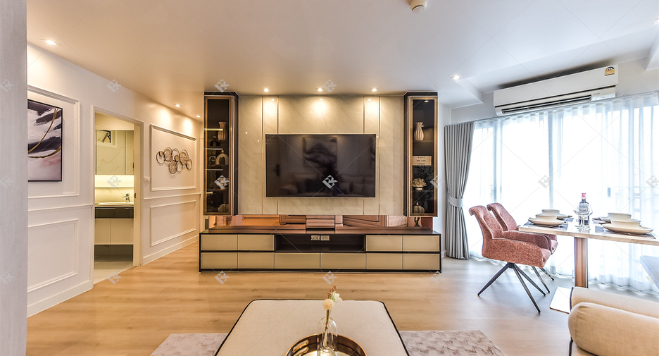 For sale 2 ベッドルーム condo in Yan Nawa, Bangkok