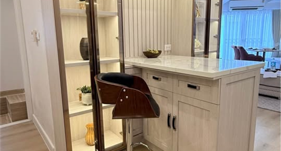 For sale 2 ベッドルーム condo in Yan Nawa, Bangkok