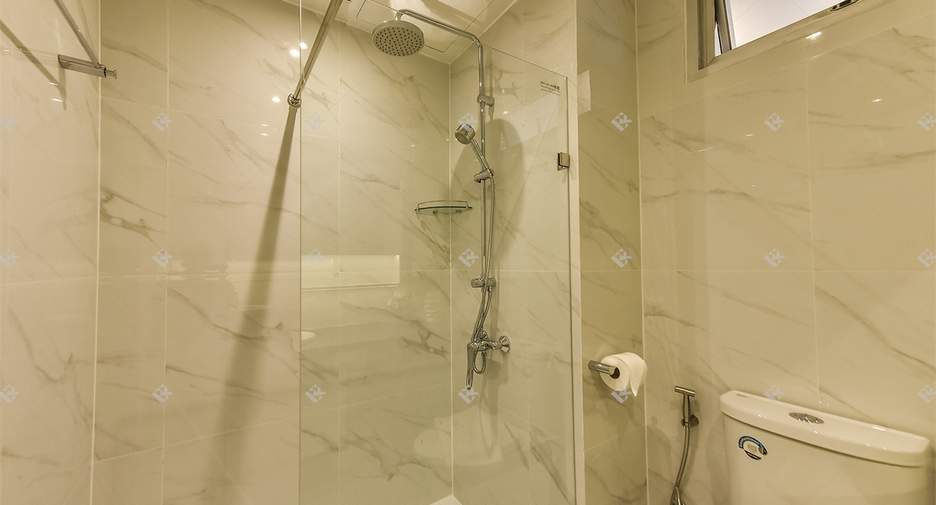 For sale 2 ベッドルーム condo in Yan Nawa, Bangkok