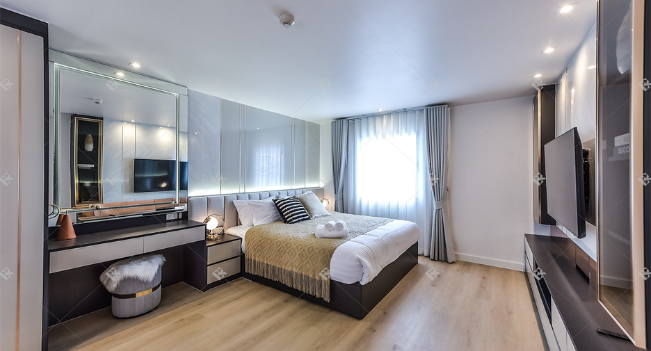 For sale 2 ベッドルーム condo in Yan Nawa, Bangkok