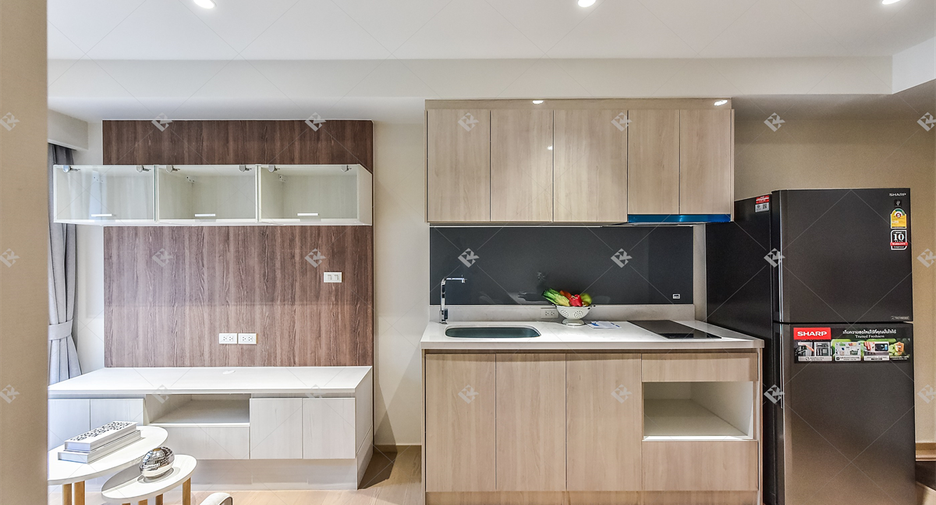 For sale 2 bedrooms condo in Watthana, Bangkok