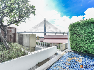For sale 3 bedrooms condo in Yan Nawa, Bangkok