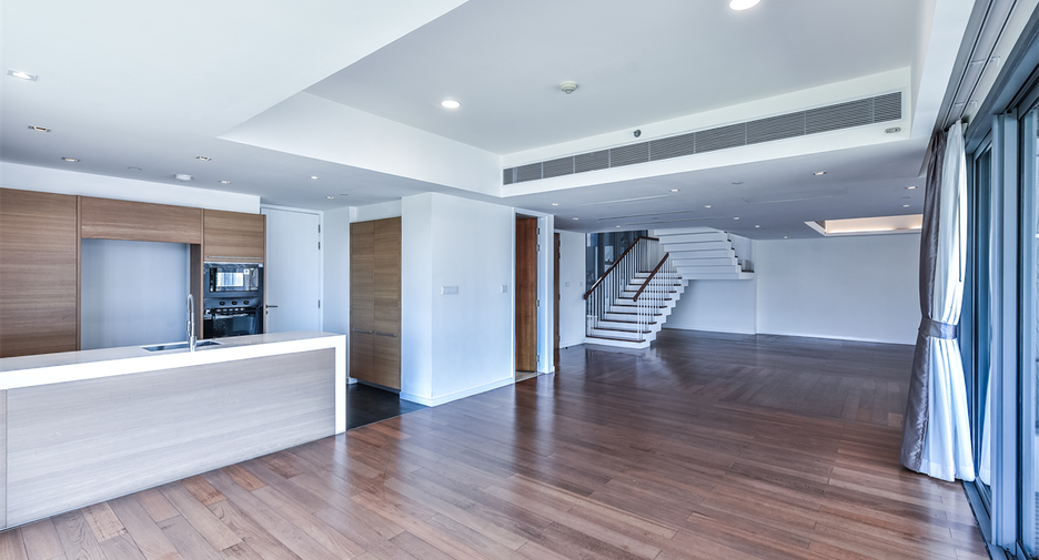 À vendre 3 chambres condo à Si Racha, Chonburi