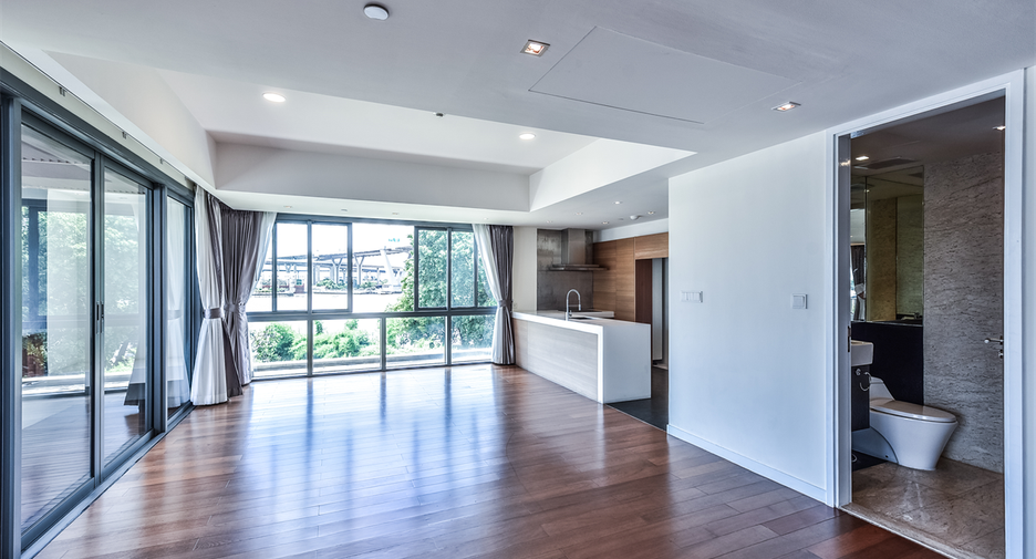 À vendre 3 chambres condo à Si Racha, Chonburi