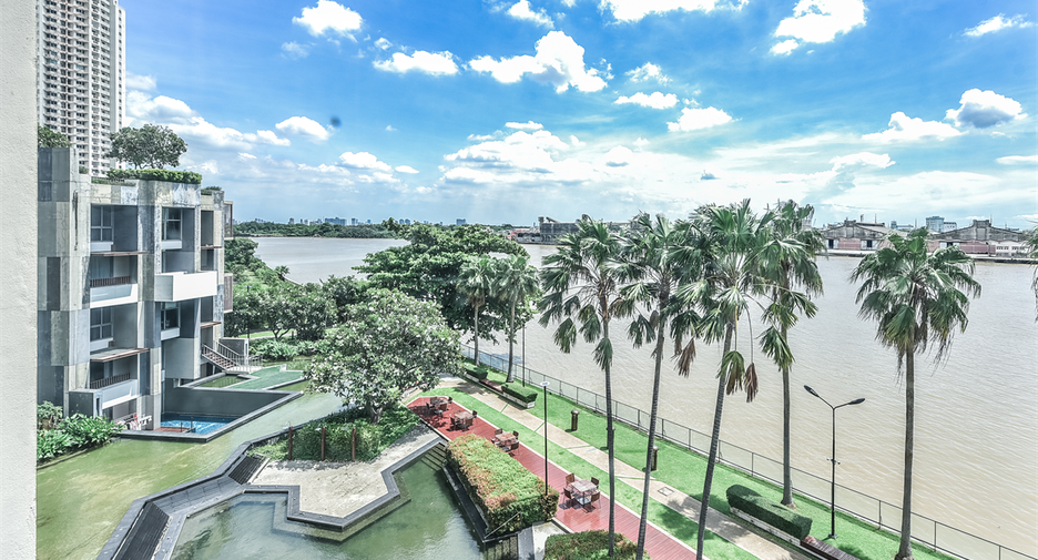 À vendre 3 chambres condo à Si Racha, Chonburi